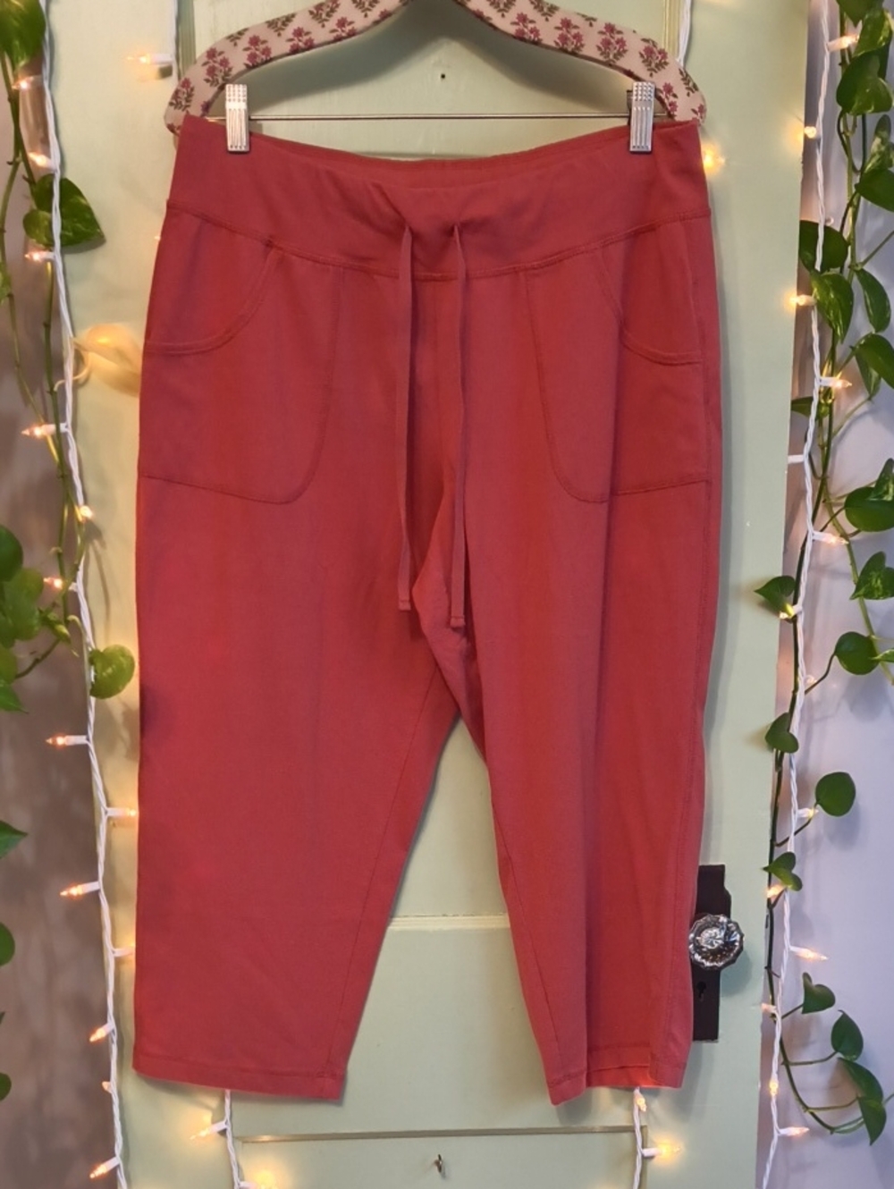 Women's Athletic Works Desert Orange Capri High Water Cropped Pant L